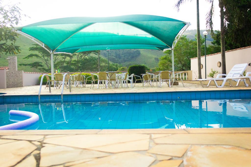 Pousada Recanto Dos Beija Flores Monte Alegre do Sul Exterior foto