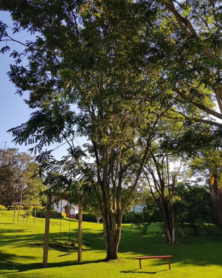 Pousada Recanto Dos Beija Flores Monte Alegre do Sul Exterior foto
